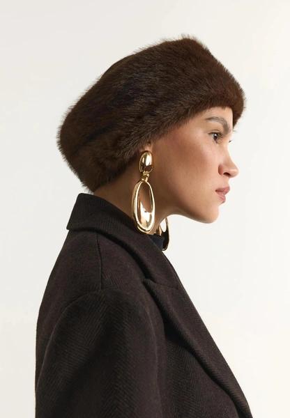 Как выглядит самая модная меховая повязка зимы