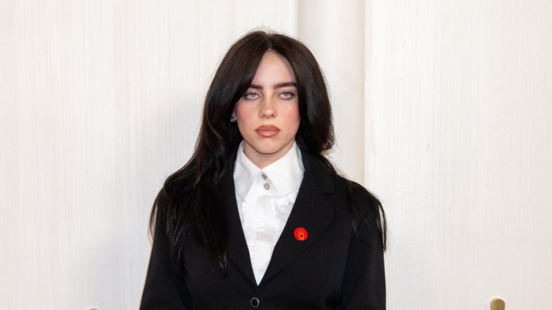 «Каменные лица» стали новым стандартом красоты. Почему культовый образ сильных женщин оказался инструментом их подчинения?