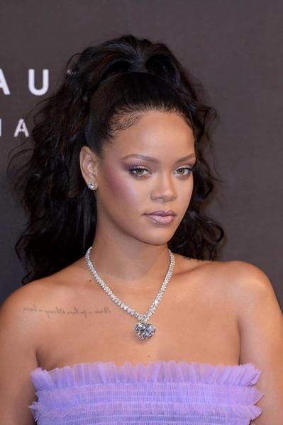 Контуринг Ким Кардашьян и смоки: как изменился макияж звезд за 10 лет