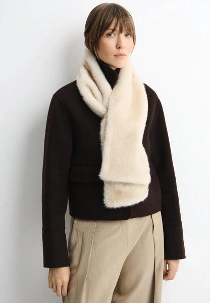 Меховые горжетки: как стилизовать самый модный аксессуар сезона