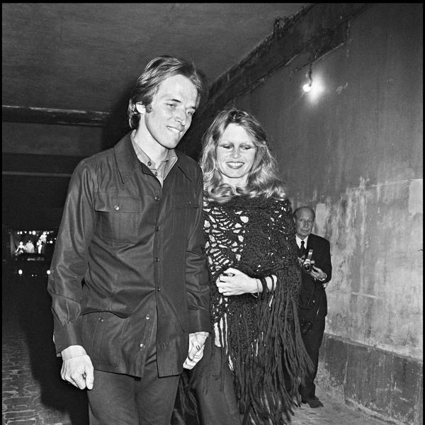 Ненавидела роскошь, но носила Chanel: как Брижит Бардо изменила моду