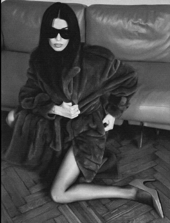 Почему все говорят об Эрике Кикнадзе — новой it-girl модной Москвы