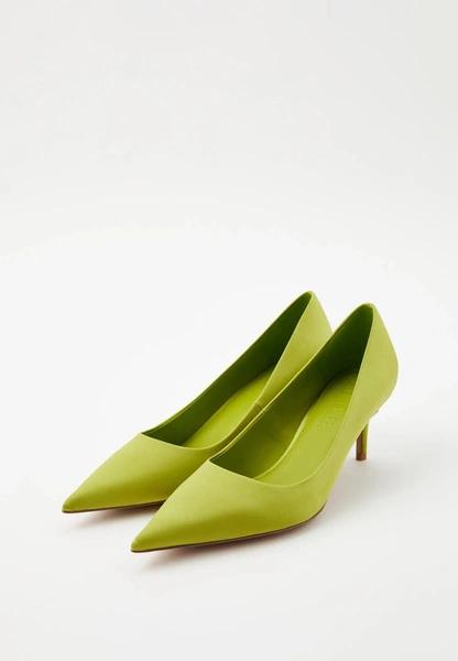 Самые модные цвета 2026 года: 5 оттенков, которые должны быть в гардеробе у каждой