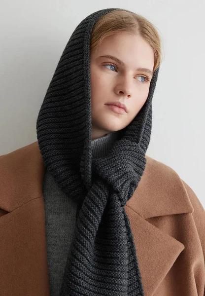 Шерстяная косынка — лучшая альтернатива шапкам (без вреда для прически)