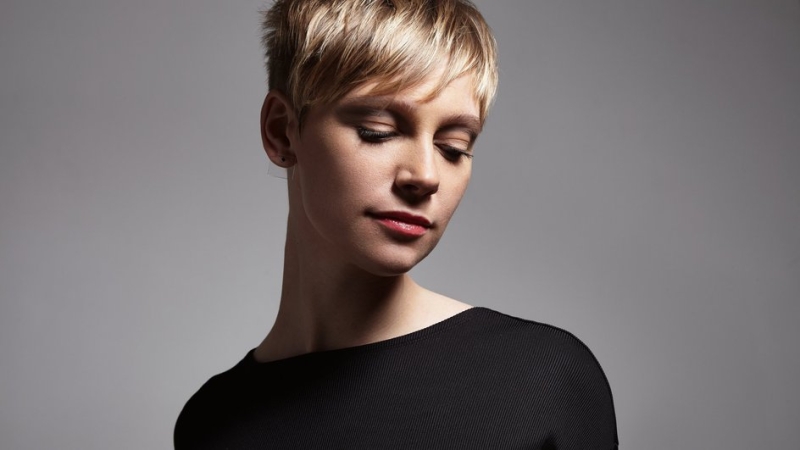 Стрижка Аврора: фото, как выглядит на коротких, средних и длинных волосах, с челкой и без