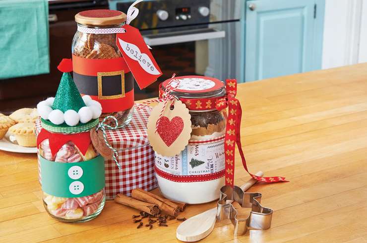 Тайный Санта: какие подарки приготовить для коллег и не разориться при этом