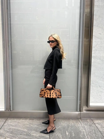 Театральная и еще 5 праздничных сумок для элегантных новогодних образов