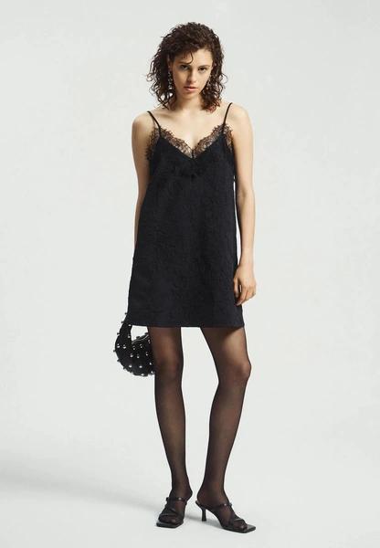 Тренд на будуарное кружево&nbsp;&mdash; как мы будем носить его в 2026 году