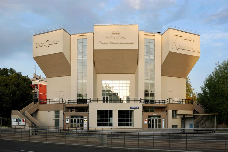 Зимние удовольствия: что носим, чем радуем себя и как создаем праздничное настроение