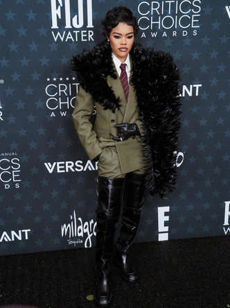 20 лучших выходов звезд в январе — от красных дорожек до стритстайла