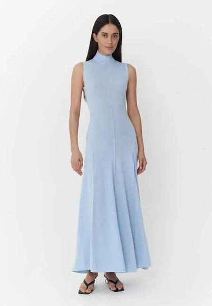 5 модных цветовых сочетаний для трендовых образов в 2026 году