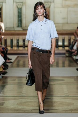 5 модных цветовых сочетаний для трендовых образов в 2026 году