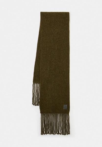 5 модных цветовых сочетаний для трендовых образов в 2026 году