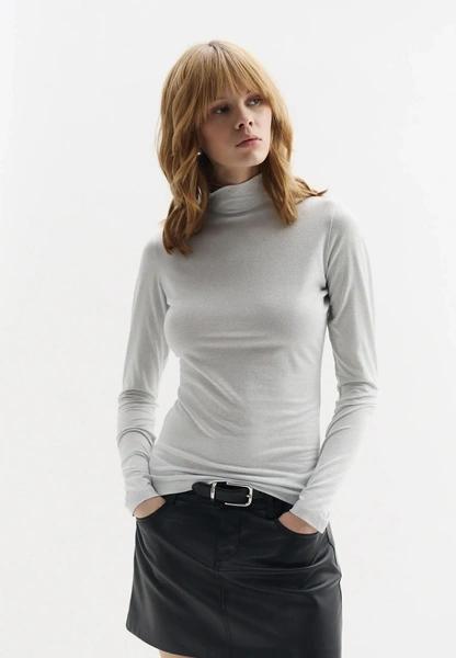 База на всю зиму: лучшие свитера, водолазки, брюки и джинсы