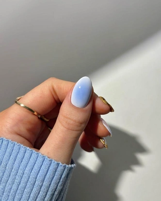 Денежный маникюр на март 2026: 5 весенних оттенков, которые станут вашим талисманом процветания