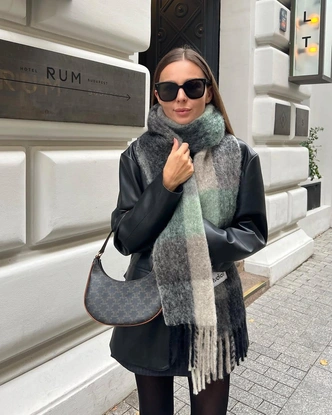 Эти шарфы выведут ваши зимние образы на новый уровень: 10 самых классных вариантов