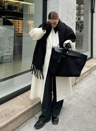 Эти шарфы выведут ваши зимние образы на новый уровень: 10 самых классных вариантов