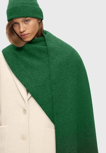 Эти шарфы выведут ваши зимние образы на новый уровень: 10 самых классных вариантов