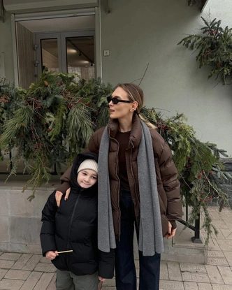 Эти шарфы выведут ваши зимние образы на новый уровень: 10 самых классных вариантов