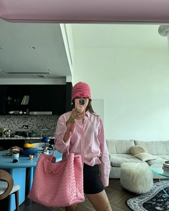 Фетиш, архив и инвестиция: коллекция люксовых сумок Пегги Гу