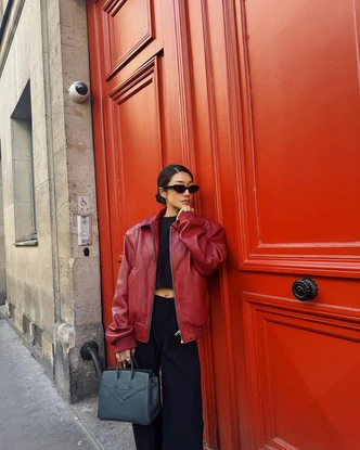 Фетиш, архив и инвестиция: коллекция люксовых сумок Пегги Гу