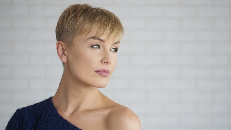 Градуированная стрижка: фото, как выглядит на коротких, средних и длинных волосах, с челкой и без