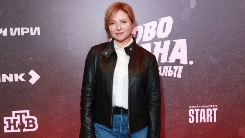 Как 51-летней Анне Банщиковой из «Ищейки» удается выглядеть молодо и привлекательно: фото, детали, подробности ухода