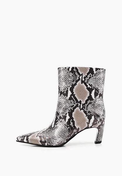 Как разнообразить зимний образ: стайлтрики самых модных it-girls