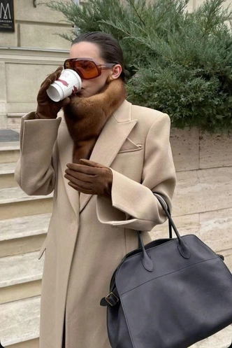 Как стилизовать самые акцентные вещи сезона: леопардовые шубы, укороченные перчатки и меховые аксессуары