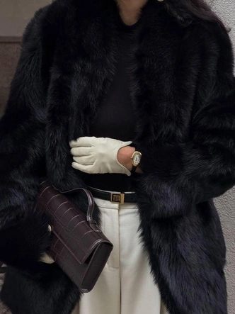 Как стилизовать самые акцентные вещи сезона: леопардовые шубы, укороченные перчатки и меховые аксессуары