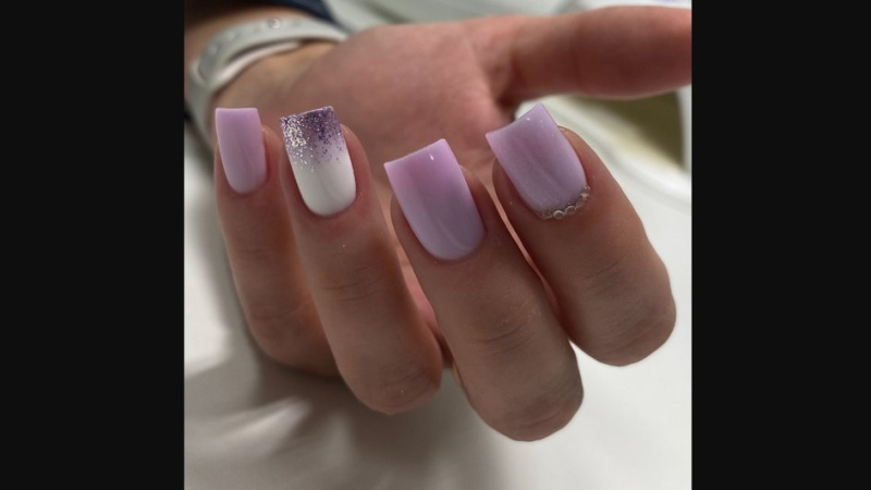 Лавандовый маникюр 2026: 11 модных идей дизайна с фото коротких и длинных ногтей квадратной или миндальной формы