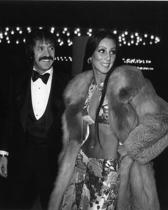 Легенды &laquo;Золотого глобуса&raquo;: самые знаменитые наряды в истории премии