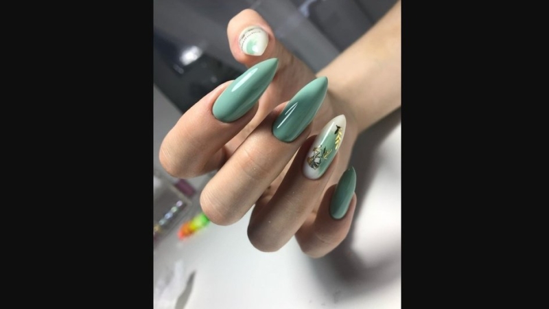 Мятный маникюр 2026: 11 модных идей дизайна с фото коротких и длинных ногтей квадратной или миндальной формы