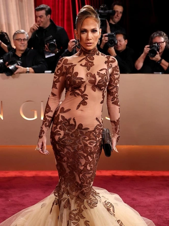 Модный провал: 10 худших образов церемонии «Золотой глобус — 2026»