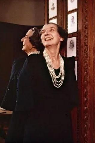 Муза Картье и подруга Шанель: как Жанна Туссен вдохновляла парижскую богему