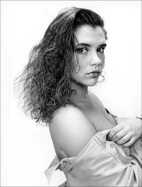 С помощью каких процедур Виктория Бекхэм не меняется уже четверть века