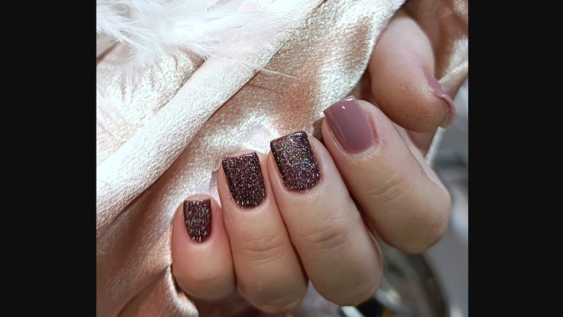Шоколадный маникюр 2026: N модных идей дизайна с фото коротких и длинных ногтей квадратной или миндальной формы