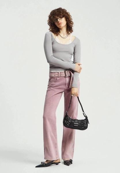 Тренды денима 2026: возвращение прямых джинсов и новые веяния в моде