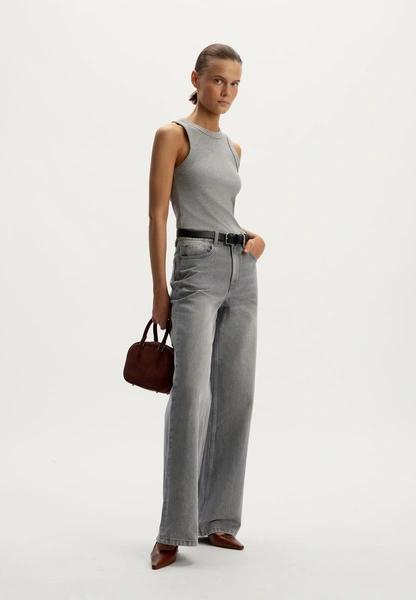 Тренды денима 2026: возвращение прямых джинсов и новые веяния в моде