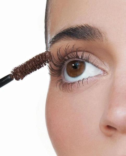 10 коричневых тушей для мягкого, выразительного взгляда