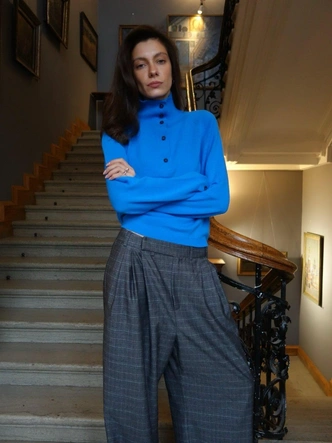 10 лучших свитеров на весну 2026 года от российских брендов