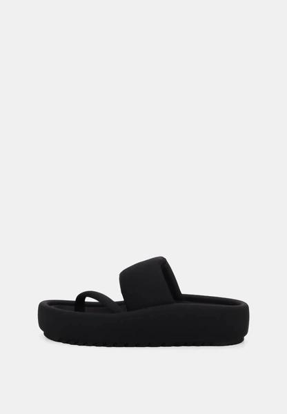 10 самых модных пар обуви на весну-лето 2026 года