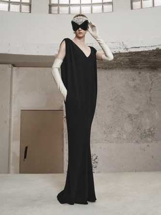 11 новых имен Balenciaga: от Вайноны Райдер до Харриса Дикинсона