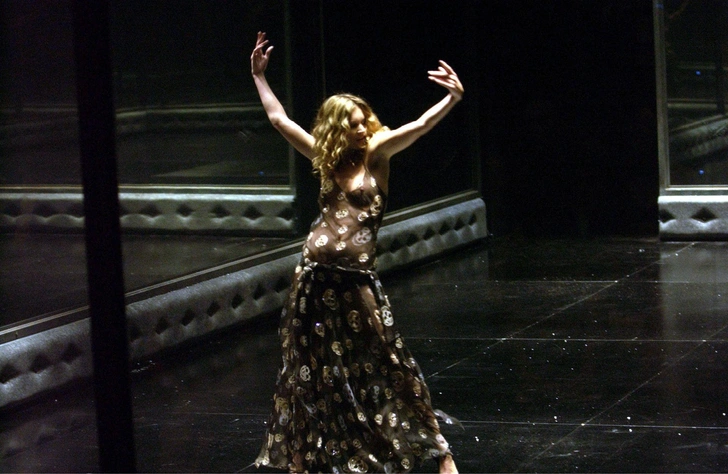 Черепа снова в моде: Alexander McQueen возвращает главный ДНК-принт