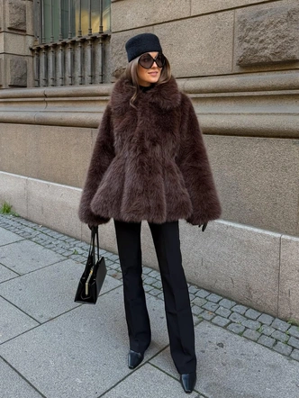 Как использовать ИИ в качестве персонального стилиста: готовые фэшн-промты для ваших образов