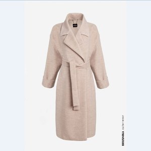 Одежда, которая стройнит: 5 зимних вещей, чтобы выглядеть стильно