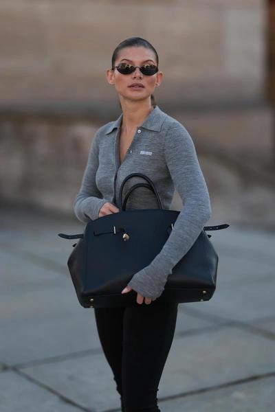 Triangle of Death — сомнительный бьюти-тренд, который возвращает в прошлое