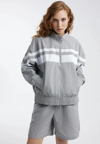 10 лучших ветровок на весну 2026 от российских брендов