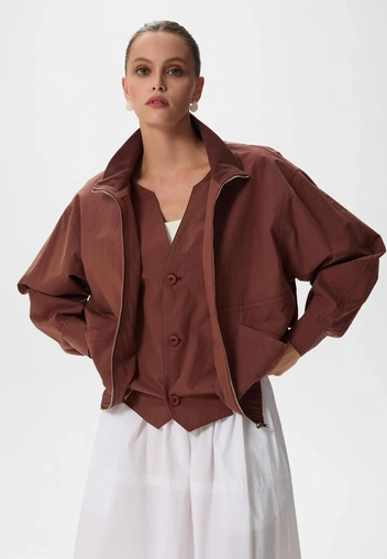 10 лучших ветровок на весну 2026 от российских брендов