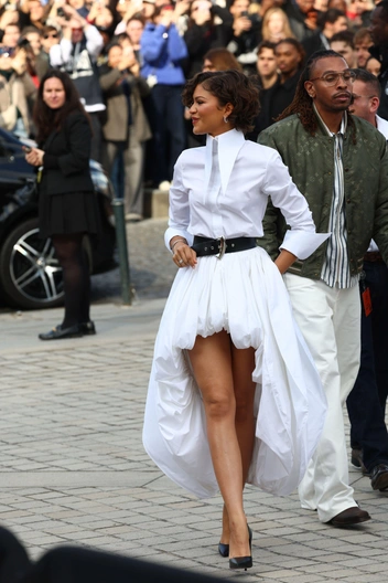 3 новых выхода Зендеи в белом, которые подтверждают слухи о ее замужестве